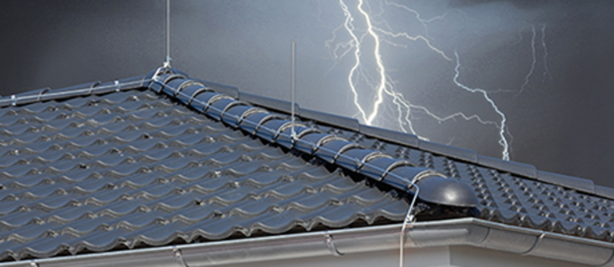 Äußerer Blitzschutz bei Elektro Schneider in Neukirchen