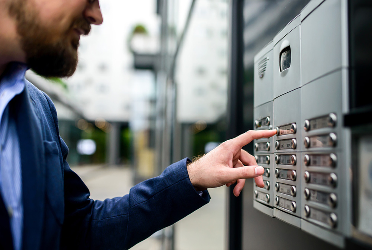Sprech­anlagen bei Elektro Schneider in Neukirchen